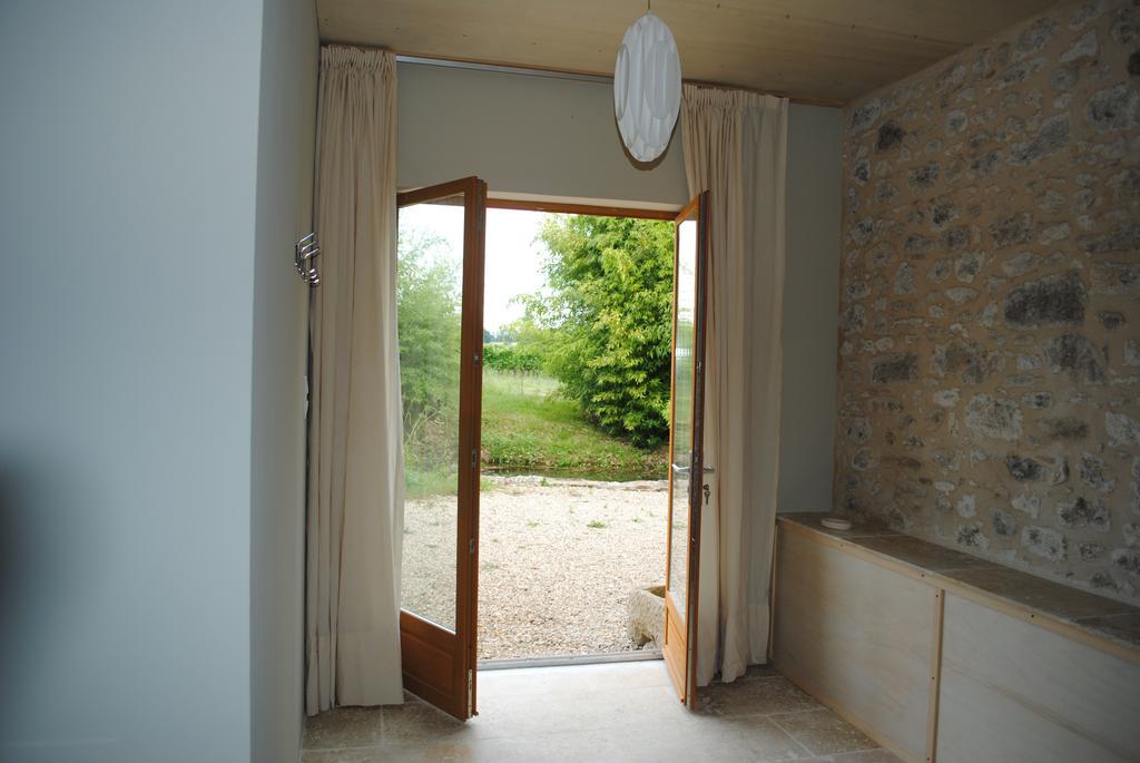 Les Foucauds Hotell Saint-Quentin-de-Caplong Rum bild