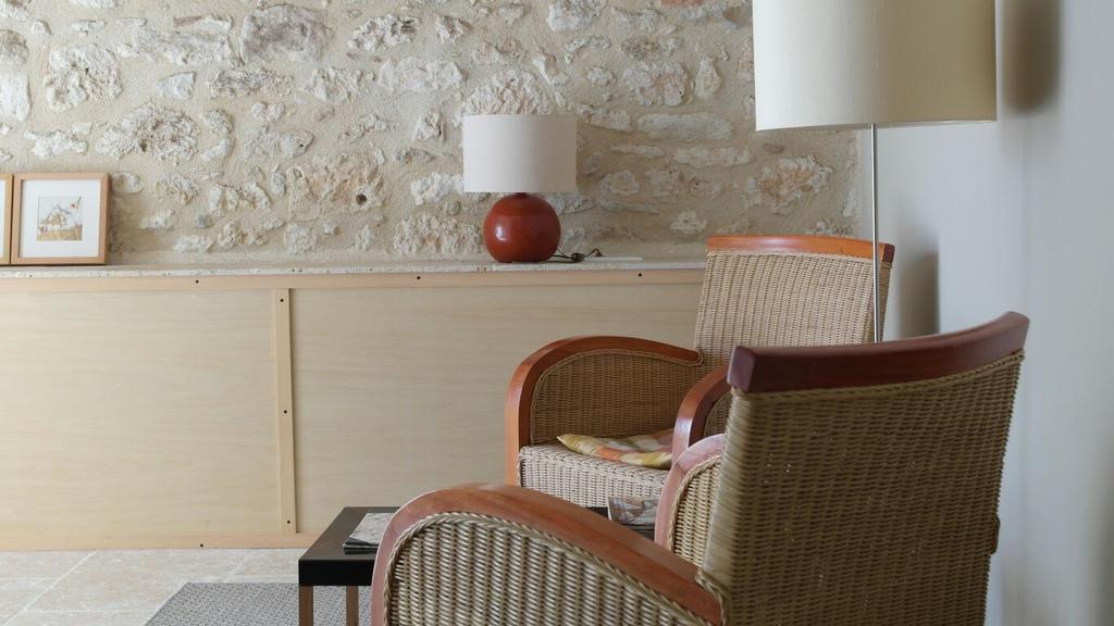 Les Foucauds Hotell Saint-Quentin-de-Caplong Exteriör bild