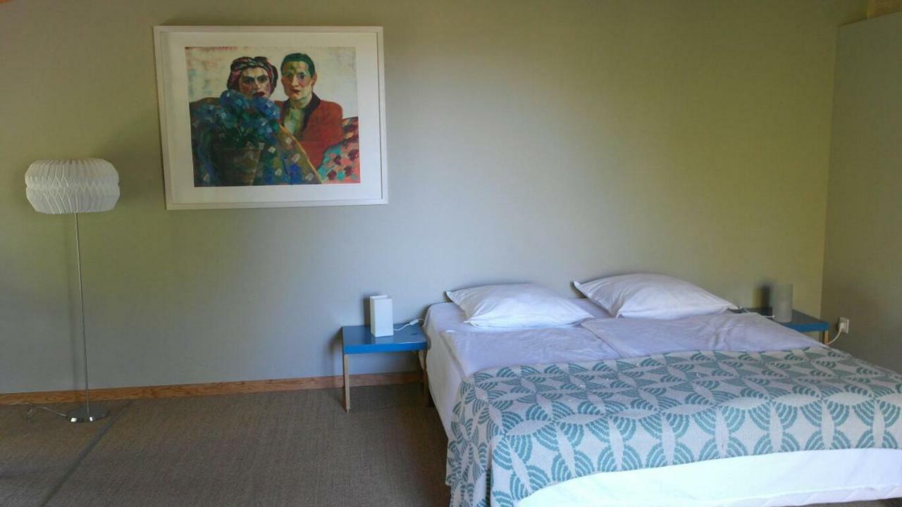 Les Foucauds Hotell Saint-Quentin-de-Caplong Exteriör bild